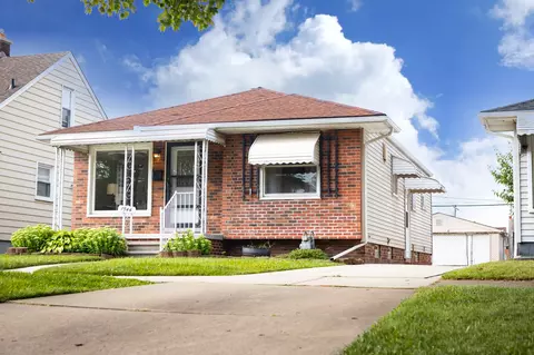 1544 Philomene Blvd, Lincoln Park, MI 48146