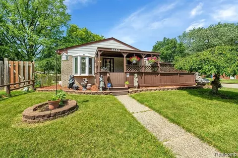 8165 Westminster Ave, Warren, MI 48089