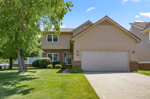 41665 Charleston Ln, Novi, MI 48377