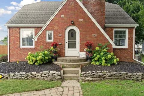 124 Loomis Ave, Clio, MI 48420