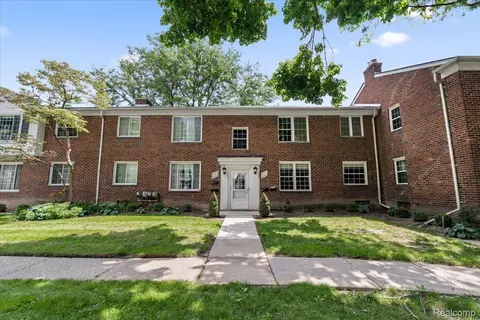 22910 Allen, Saint Clair Shores, MI 48080