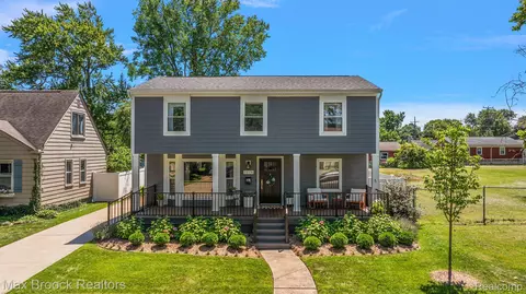 1216 Whitcomb Ave, Royal Oak, MI 48073