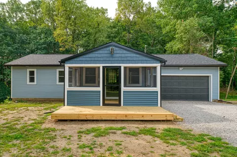 10400 Hadley Rd, Lyndon, MI 48137