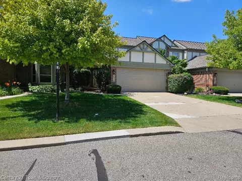 1926 Otter Pond Ln, Canton, MI 48188