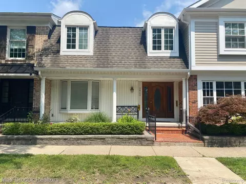274 W Brown St, Birmingham, MI 48009