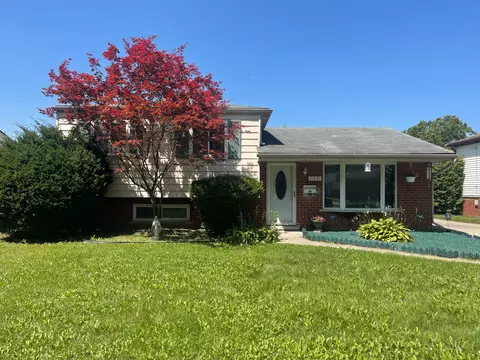 31651 Nelson Dr, Warren, MI 48088