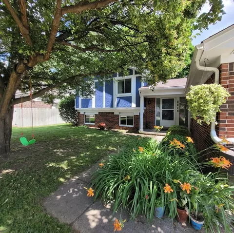 5518 Fox Chase Ln, Independence, MI 48346