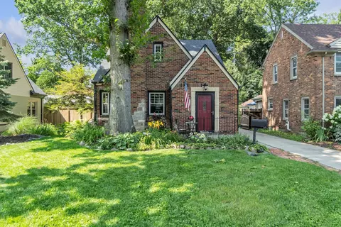 31824 W Chicago St, Livonia, MI 48150