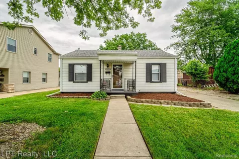 13231 Irene St, Southgate, MI 48195