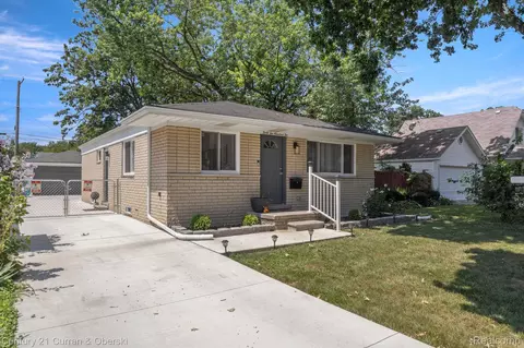 4202 Gertrude St, Dearborn Heights, MI 48125