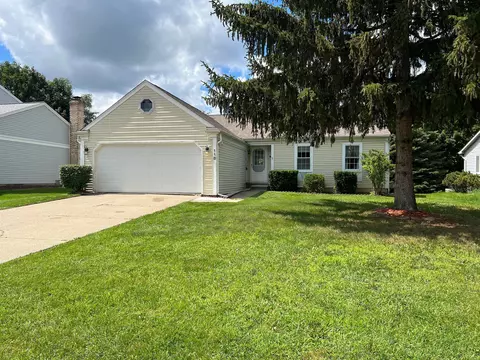 118 Dalton Dr, Rochester Hills, MI 48307
