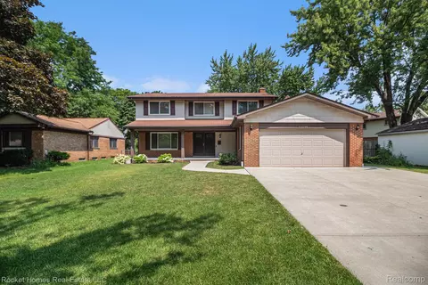 44136 S Umberland Cir, Canton, MI 48187