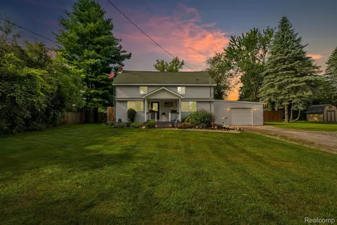 7487 Jordan Rd, Grand Blanc, MI 48439