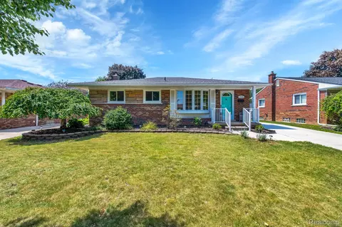 3510 Maidstone St, Trenton, MI 48183