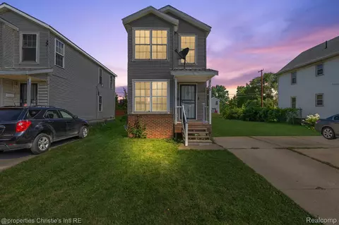 215 Ferris St, Highland Park, MI 48203
