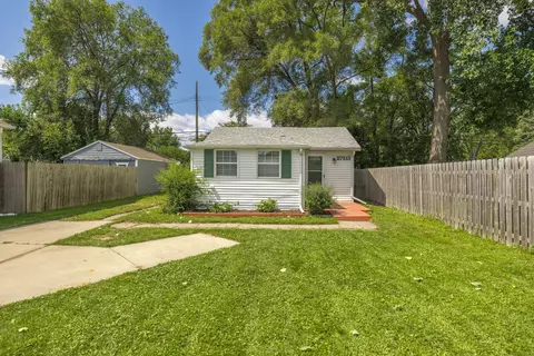 27113 Brush St, Madison Heights, MI 48071