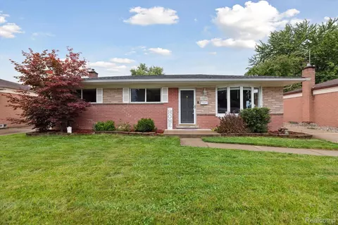 13473 Perry Cir, Warren, MI 48088