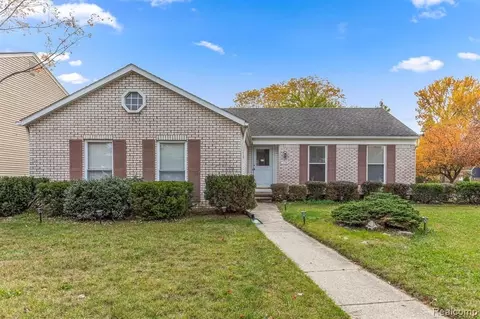 34397 Parkdale, Livonia, MI 48150