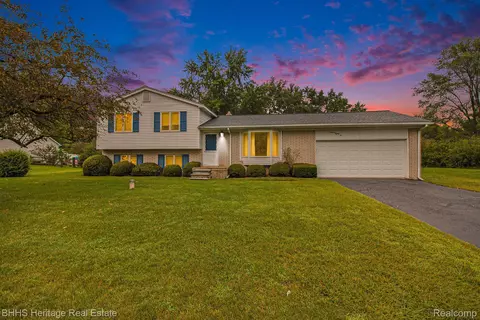 1182 S Alstott Dr, Marion, MI 48843