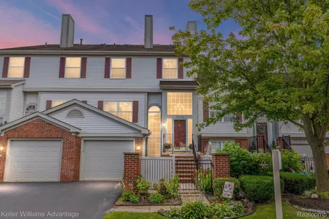 49573 Donovan Blvd, Plymouth, MI 48170