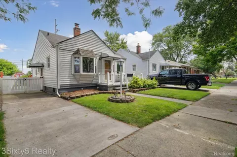 1130 Garfield Ave, Lincoln Park, MI 48146