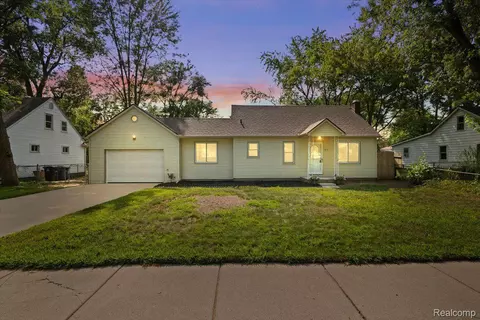 5875 N Walton St, Westland, MI 48185