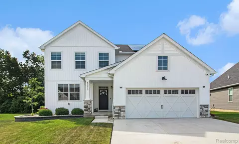 6372 Hawthorne Ave, Pittsfield, MI 48197