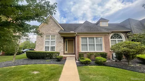 45890 S Stonewood Rd, Canton, MI 48187
