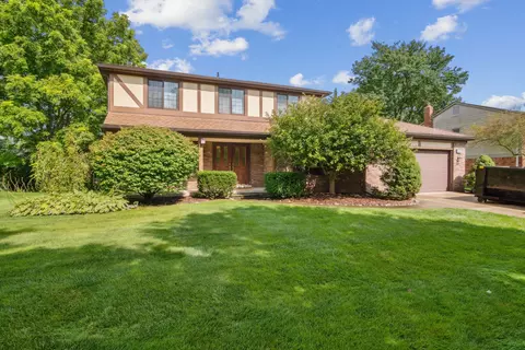 10068 Dorian Dr, Plymouth, MI 48170