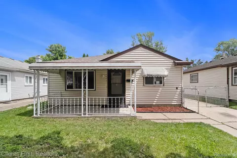 4629 Dudley St, Dearborn Heights, MI 48125
