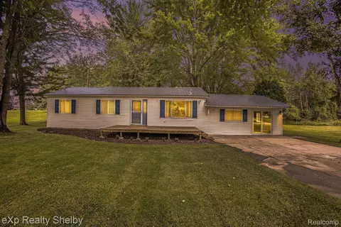 9486 Miramichi Dr, Evart, MI 49631