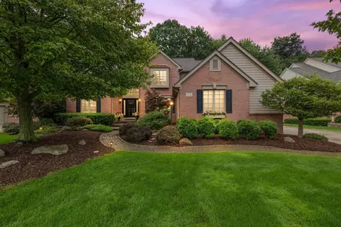 4112 Blue Heron Dr, Auburn Hills, MI 48326