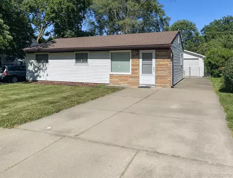 14028 Mercedes, Redford, MI 48239