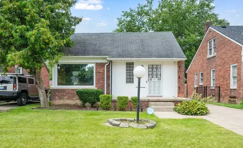 9545 Piedmont St, Detroit, MI 48228