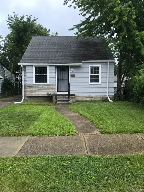 22474 Tuscany Ave, Eastpointe, MI 48021
