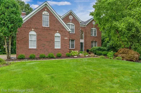 5318 Glenwood Crk, Independence, MI 48348
