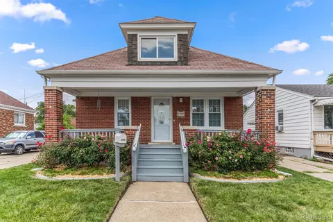 1762 Garfield Ave, Lincoln Park, MI 48146
