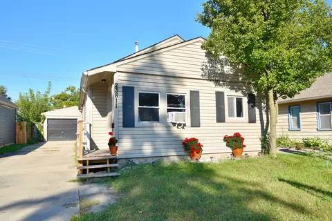 23811 Reynolds Ave, Hazel Park, MI 48030