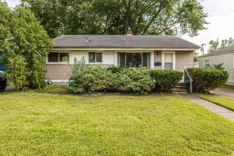 32709 Glen St, Westland, MI 48186