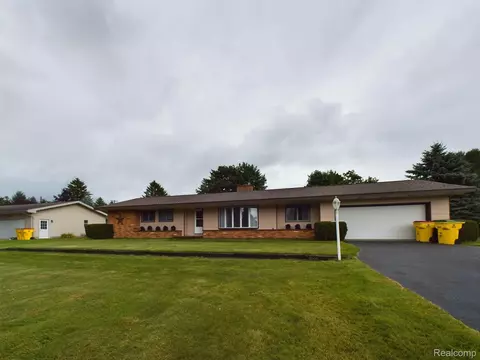 5181 Cottrell Rd, Tuscola, MI 48768