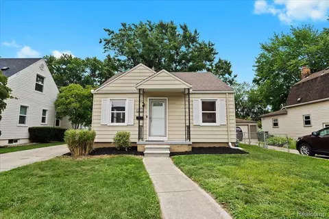 3041 Queen St, Dearborn, MI 48124