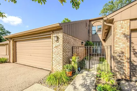 1869 Christy, Rochester Hills, MI 48309