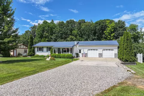 2415 King Rd, Mayfield, MI 48446