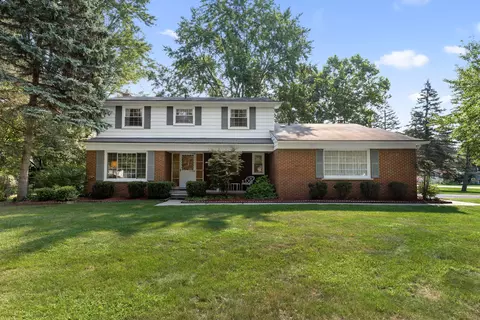 16638 Harrison St, Livonia, MI 48154