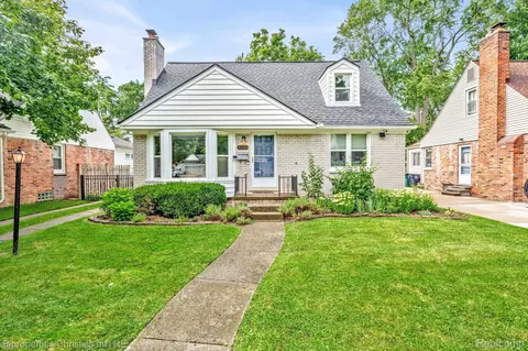 3336 Parker Dr, Royal Oak, MI 48073