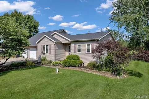 8246 N Webster Rd, Clio, MI 48420