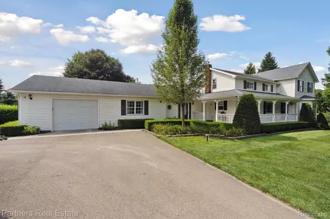 840 E Davis Rd, Marion, MI 48843