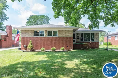 21893 Leyte St, Farmington Hills, MI 48336