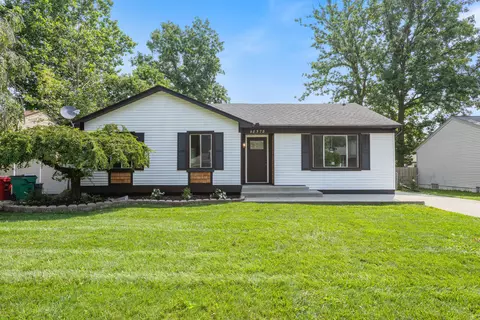 48578 Wheatfield St, Chesterfield, MI 48051