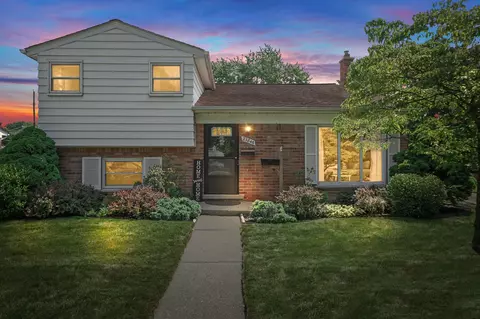 23846 Joanne Ave, Warren, MI 48091